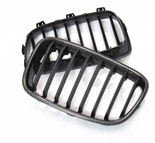 BMW 5 SERIES M5 F10 GLOSS BLACK / CARBON FIBRE GRILL 10-16