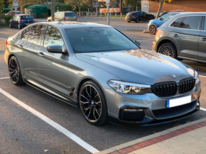 BMW 5 SERIES G30 G31 F90 CARBON FIBRE / GLOSS BLACK GRILL 17-20