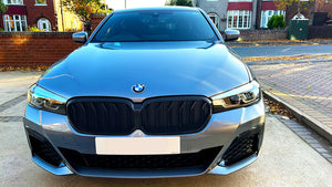 BMW 5 SERIES G30 G31 F90 M5 GLOSS BLACK / CARBON FIBRE GRILL 20+