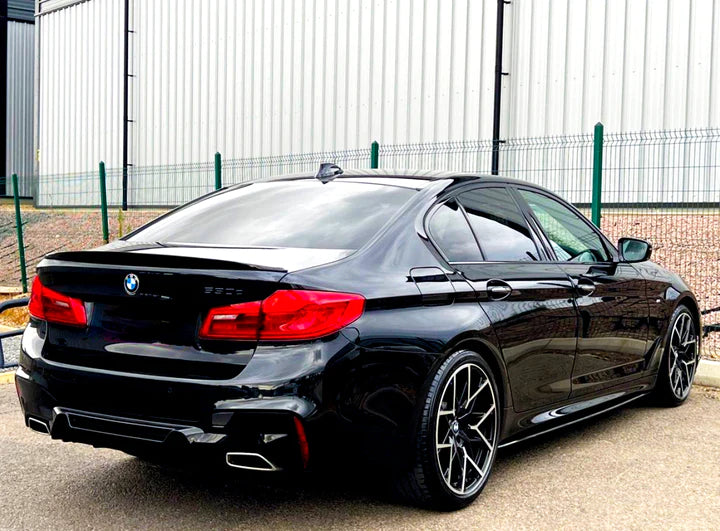 BMW 5 SERIES F90 G30 GLOSS BLACK SIDE SKIRTS 17+